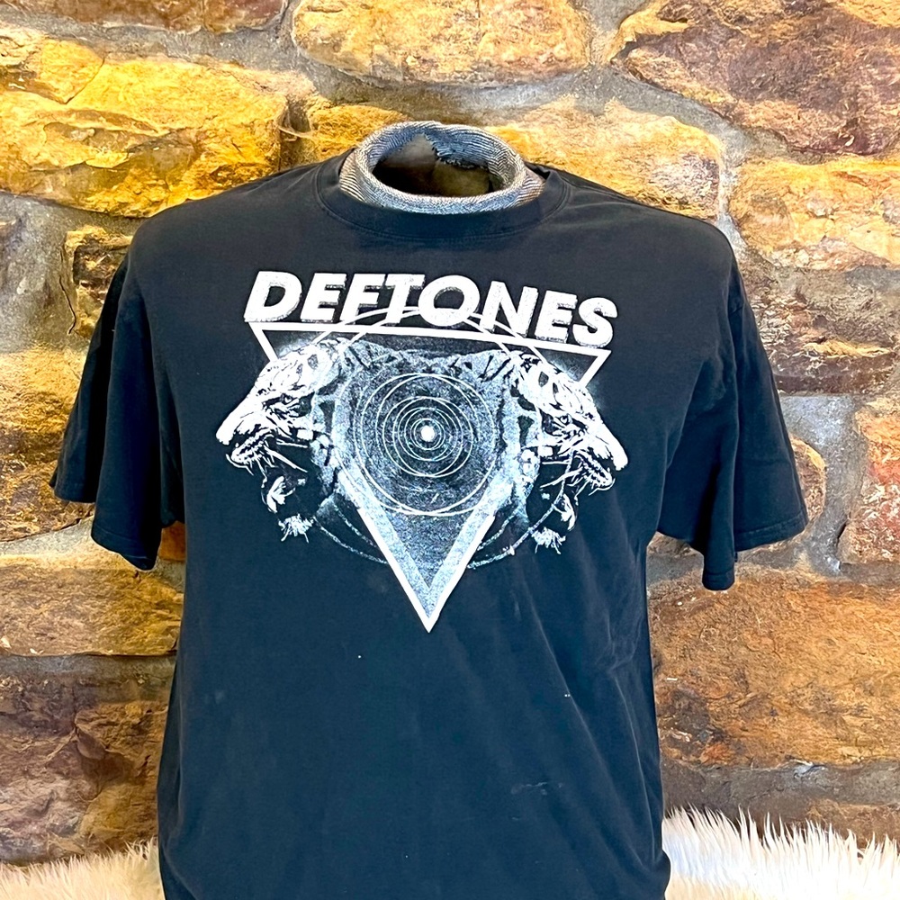 Deftones Tour Shirt Size Large